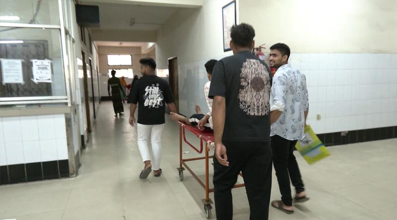 পশু কোরবানির সময় কাটছে হাত-পা, হাসপাতালে আহতদের ভিড়
