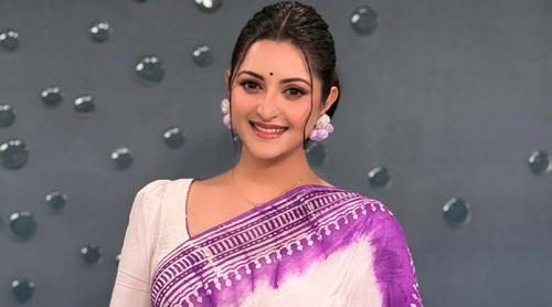 একদিনেই গরুর প্রেমে পড়ে যাই: পরীমনি