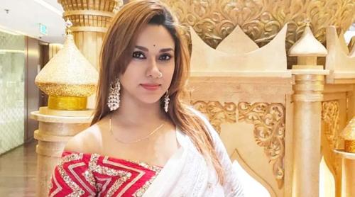 ব্যক্তিগত জীবন নিয়ে মন্তব্যে ক্ষুব্ধ ববি