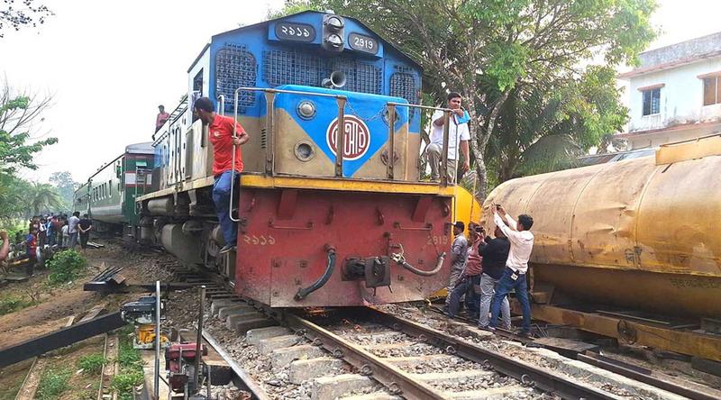 সাড়ে ৪ ঘণ্টা পর সিলেটের সঙ্গে সারাদেশের ট্রেন চলাচল শুরু