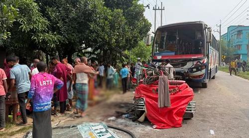 ময়মনসিংহে বাস চাপায় সিএনজির ৭ যাত্রী নিহত