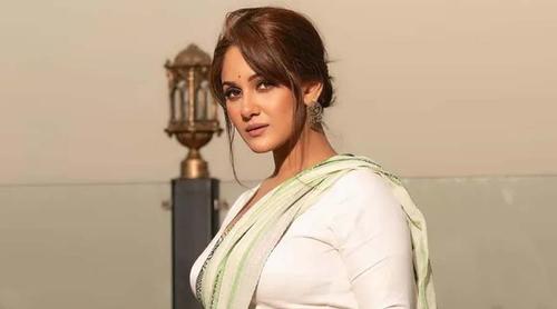 হইচইয়ের নতুন সিরিজে রহস্যের জালে তৃণা সাহা