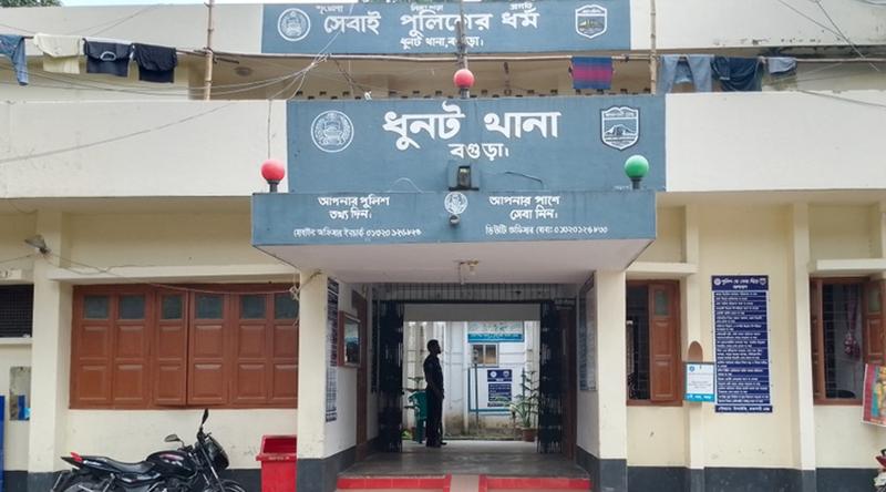থানায় ৮ চোরের সঙ্গে দেখা করতে এসে আরও ২ চোর গ্রেপ্তার