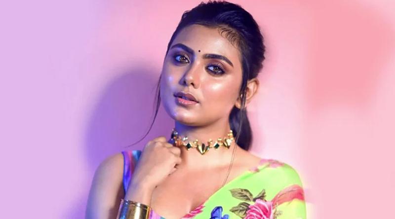 তারকা হওয়ার স্বপ্নে কেন নাম বদলেছিলেন ইধিকা?