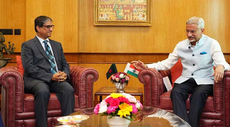 দিল্লিতে জয়শঙ্করের সঙ্গে বাংলাদেশের হাইকমিশনার রিয়াজ হামিদুল্লাহ’র বৈঠক
