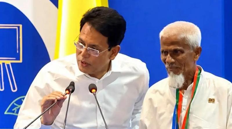 ৫২ বছর ১ টাকায় পড়ানো গাইবান্ধার লুৎফুর রহমান পেলেন রাষ্ট্রীয় সম্মাননা