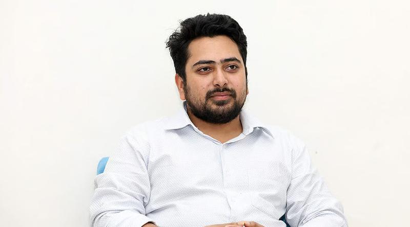সরকারের সিদ্ধান্ত কীভাবে গরিবের পেটে লাথি মারে, ডিমের দাম তার সাক্ষী: নাহিদ ইসলাম