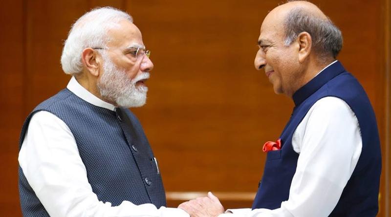 নরেন্দ্র মোদির সঙ্গে দীনেশ ত্রিবেদীর সাক্ষাৎ