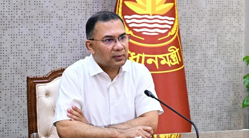 ঢাকার গণপরিবহন ব্যবস্থাপনা নিয়ে  বৈঠকে বসেছেন প্রধানমন্ত্রী