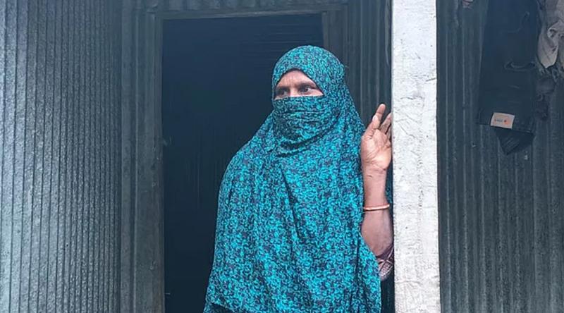 ফ্যামিলি কার্ডের আশায় দিলেন টিপসই, পরে জানলেন ‘বিয়ে হয়ে গেছে’