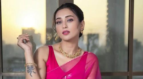 জীবনসঙ্গী হিসেবে কেমন পাত্র চান মিমি চক্রবর্তী?