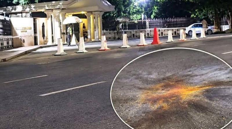 মধ্যরাতে প্রধানমন্ত্রীর কার্যালয়ের সামনে ককটেল বিস্ফোরণ