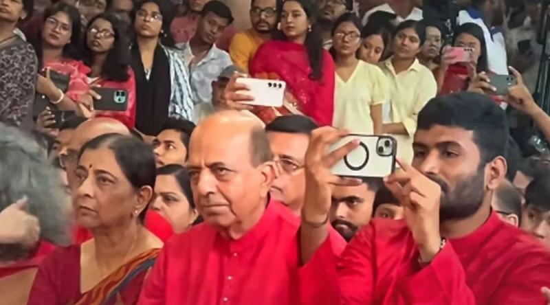 ঢাকেশ্বরী মন্দিরে মহালয়ার অনুষ্ঠান উদ্বোধন করলেন দীনেশ ত্রিবেদী