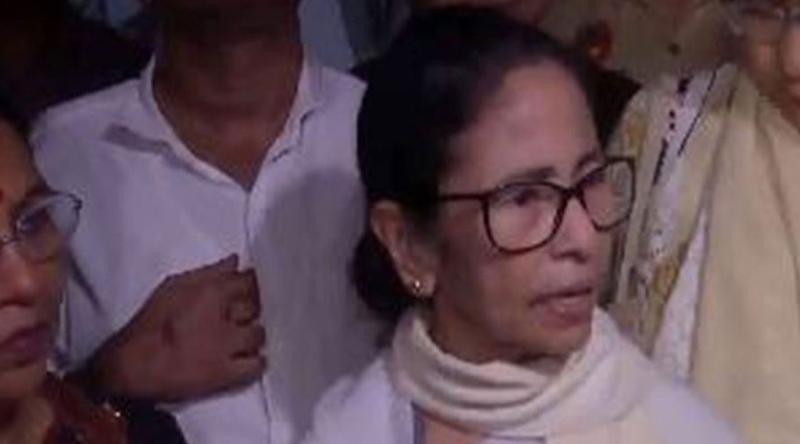 রাষ্ট্রপতি মুর্মুকে ‘ভোট চুরির’ প্রমাণ দেবে ‘ইন্ডিয়া’ জোট: মমতা
