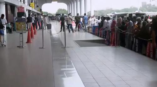 ঢাকা থেকে রিয়াদগামী ১০টি ফ্লাইট বাতিল, ভোগান্তিতে ৩৪৩১ যাত্রী