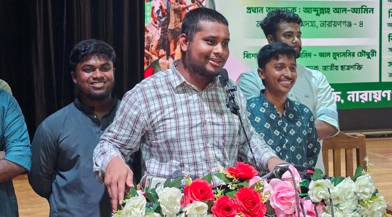 সরকার বিধবা কার্ড দিলে এমপির বউ সবার আগে এই কার্ড নেবে: হাসনাত আব্দুল্লাহ
