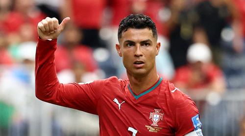 রোনালদোর ঘোষণা, ‘ইতিহাসের সেরা ফুটবলার আমি’