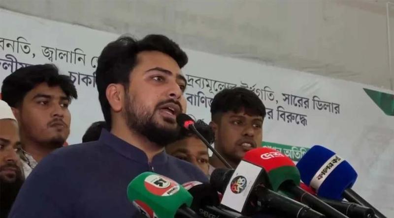 ছাত্ররা জীবন না দিলে তারেক রহমান দেশে ফিরতে পারতেন না: নাহিদ ইসলাম