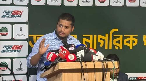 ফিটনেসবিহীন গাড়ির চালকের আসনে বসানো হয়েছে তারেক রহমানকে: হাসনাত আবদুল্লাহ