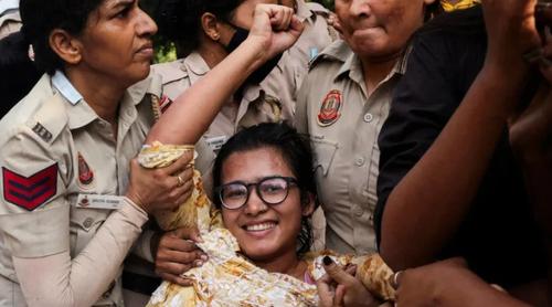 বাংলাদেশ আমাদের পথ দেখিয়েছে: নেহা বোরা