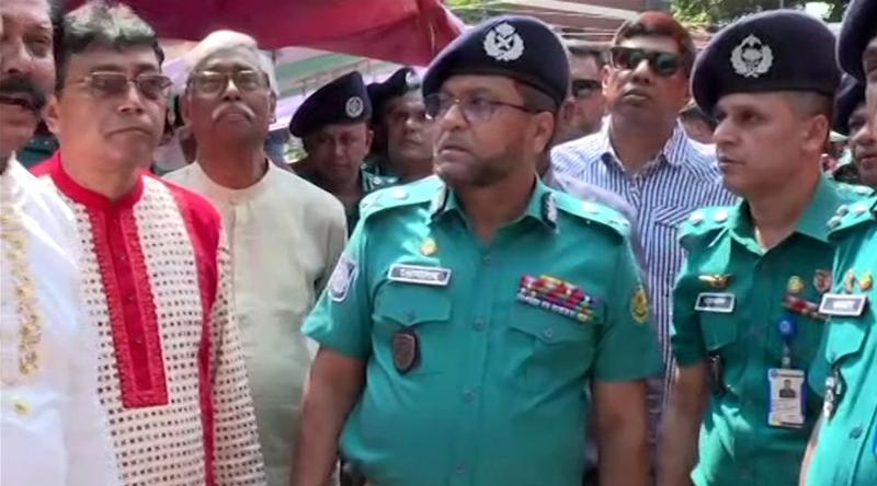 দুর্গাপূজায় নাশকতার কোনো আশঙ্কা নেই, যেকোনো অপচেষ্টা রুখতে প্রস্তুত পুলিশ: ডিএমপি কমিশনার
