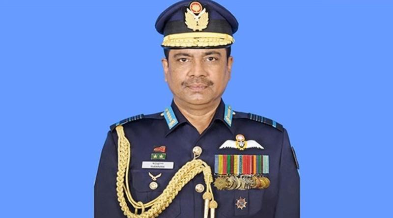 দুর্নীতির মামলায় বিমানবাহিনীর সাবেক প্রধান আব্দুল হান্নান কাতারে গ্রেপ্তার