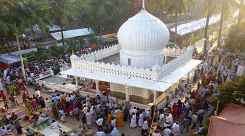 কুষ্টিয়ায় লালন আখড়া বাড়িতে পেট্রোল ‘বোমাসদৃশ বস্তু’ উদ্ধার