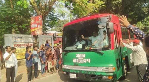 রংপুর সফর শেষে রাজশাহীর পথে প্রধানমন্ত্রী