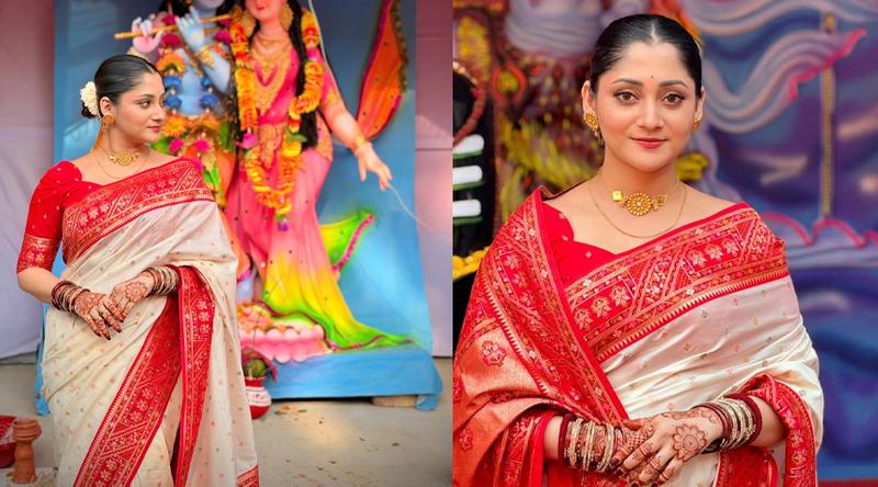 মহাষ্টমীতে পূজা চেরীর সাজে মুগ্ধ ভক্তরা