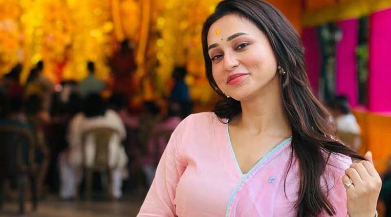 ডিসেম্বরেই বিয়ের পিঁড়িতে বসছেন মিমি চক্রবর্তী!
