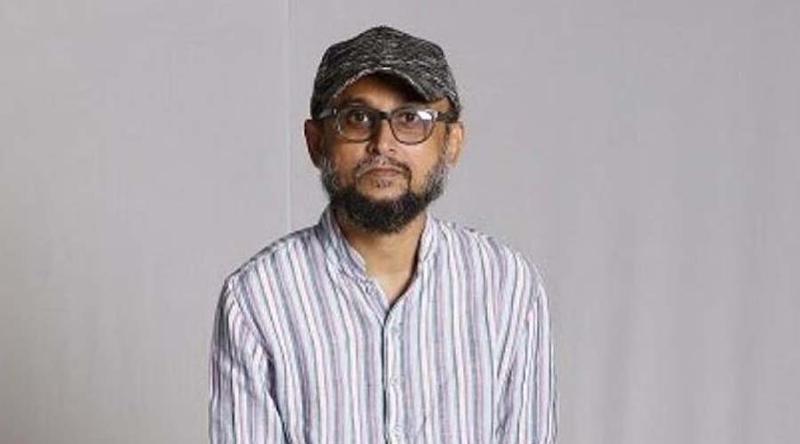 সকাল থেকে ফেসবুকে ঢুকতে পারছেন না ফারুকী!