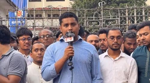 মন খারাপ করার অধিকারও নেই, কথা বললে বাড়ি থেকে তুলে নিয়ে যাবে
