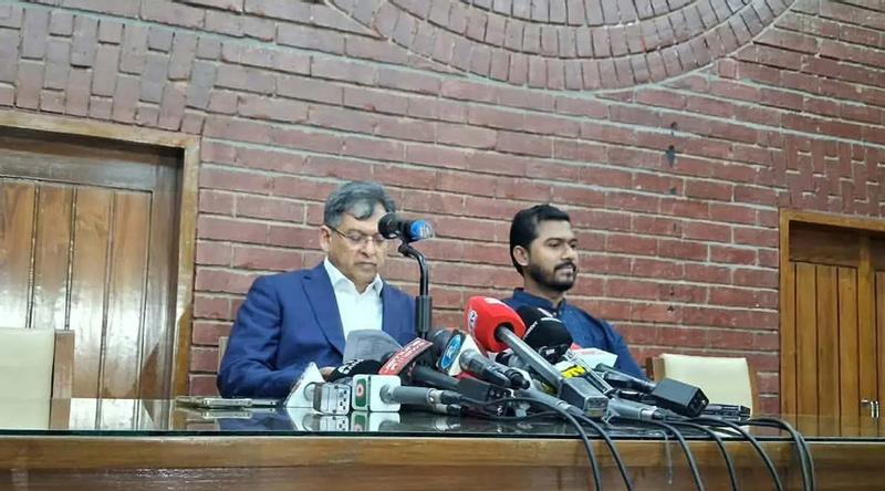 তত্ত্বাবধায়ক সরকার ফিরিয়ে আনতেই হবে, বিকল্প নেই : সালাহউদ্দিন আহমদ