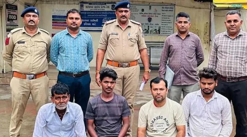 গরু জবাই করায় ভারতে ৩ জনের যাবজ্জীবন কারাদণ্ড