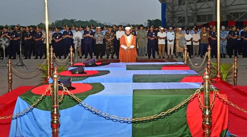 বিমানবাহিনীর নিহত ৩ সদস্যের নামাজে জানাজা সম্পন্ন, মরদেহ নেওয়া হয়েছে নিজ বাড়িতে