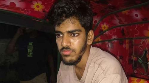 ছাত্রীদের নিয়ে ফেসবুকে অশালীন পোস্ট শিবিরকর্মীর
