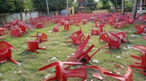 রাজশাহীতে বিএনপির প্রতিষ্ঠাবার্ষিকীর অনুষ্ঠানে বক্তব্য না দিতে দেওয়ায় চেয়ার ছোঁড়াছুঁড়ি
