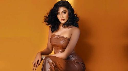 ভেনিস চলচ্চিত্র উৎসবে যাচ্ছেন সুনেরাহ