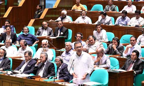 এলএনজি আমদানি ও সরবরাহ বাড়ানোর উদ্যোগ নেওয়া হয়েছে : প্রধানমন্ত্রী