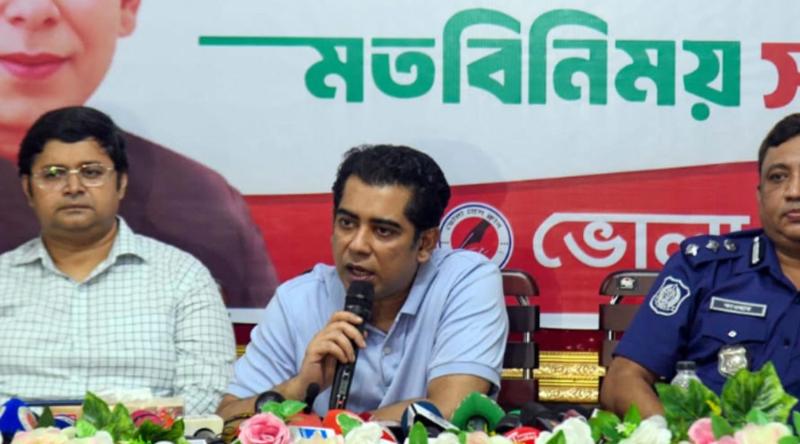 আপনাদের কলমের খোঁচায় যেন কারও মানসম্মান নষ্ট না হয়