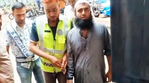 চুয়াডাঙ্গায় মাদরাসা ছাত্রীকে ধর্ষণের অভিযোগে আটক ‘বড় হুজুর’