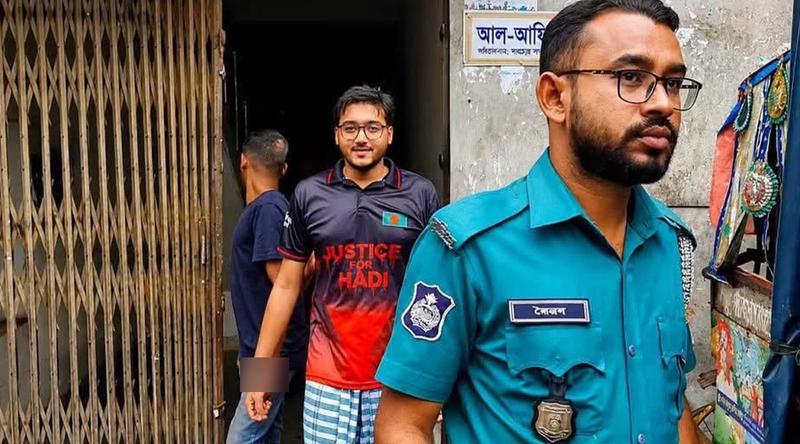 ফেসবুকে প্রধানমন্ত্রীকে কটূক্তি, সন্ত্রাসবিরোধী মামলায় গ্রেপ্তার সিফাত আব্দুল্লাহ
