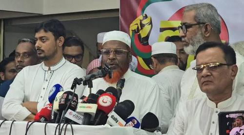 আমরা এই সরকারকে আন্দোলন করে আগামীকালকেই পতন করতে চাই না :  গোলাম পরওয়ার