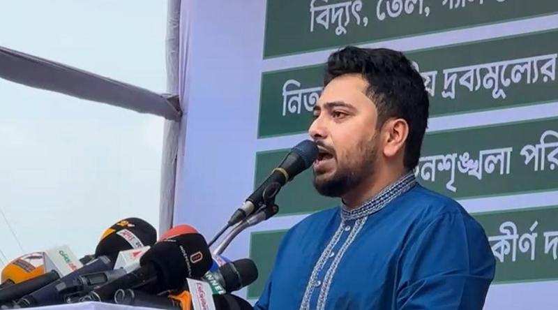লংমার্চে বাধা দিলে ৬ দফা দাবি ১ দফায় পরিণত হবে: নাহিদ ইসলাম