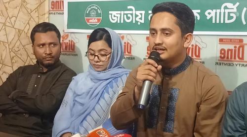শেখ হাসিনা ফিরলে ফাঁসির কাষ্ঠে নিতে জুলাই শহীদদের পরিবারই যথেষ্ট: সারজিস