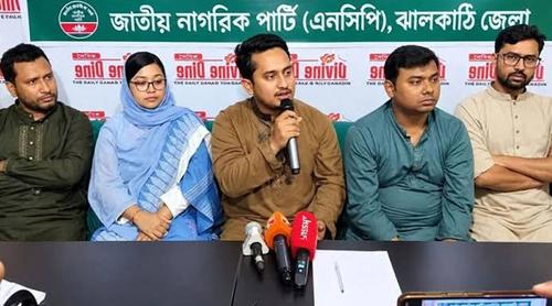 হাসিনাকে ফাঁসির কাষ্ঠে নিতে জুলাই শহীদদের পরিবারই যথেষ্ট: সারজিস