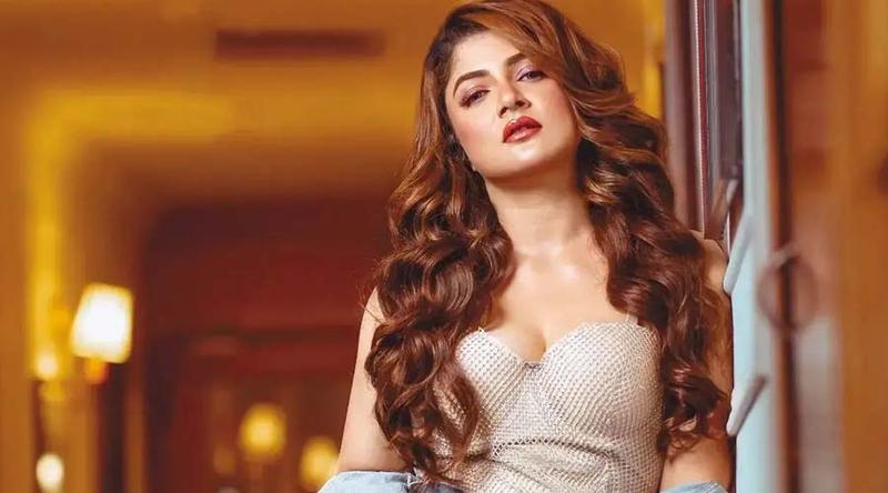 সম্পর্কের আঘাতে নিজেকে শেষ করে দিতে চেয়েছিলেন শ্রাবন্তী!