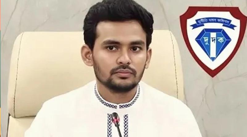 ১১ হাজার কোটি টাকা পাচারের নতুন অভিযোগ আসিফ মাহমুদের বিরুদ্ধে, অনুসন্ধানে দুদক