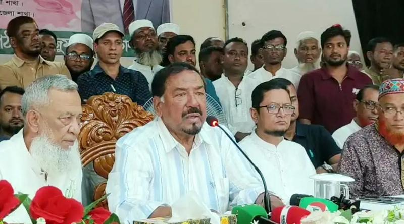 বিদেশি রাষ্ট্রের দালালদের বাংলাদেশের মাটিতে পা নামাতে দেবেন না:  স্পিকার
