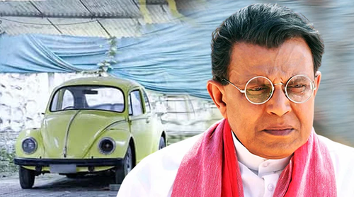 ৫০ বছরের পুরোনো সেই হলুদ গাড়ি কেন আজও আগলে রেখেছেন মিঠুন?
